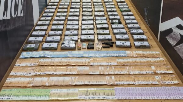 Διεθνές το κύκλωμα  με τα 210 κιλά κοκαίνης στον Πειραιά  – Ο Αλβανός αρχηγός και ο Έλληνας έμπορος όπλων (εικόνες&βίντεο)