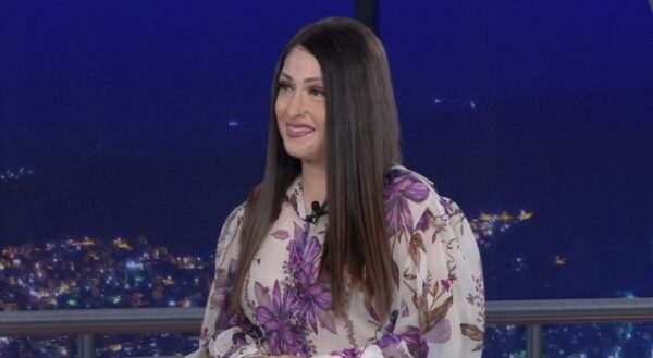 Ιωάννα Παλιοσπύρου: «Δεν τα παρατάμε ποτέ, δεν εγκαταλείπουμε ποτέ, μέχρι την τελευταία μας αναπνοή» (βίντεο)