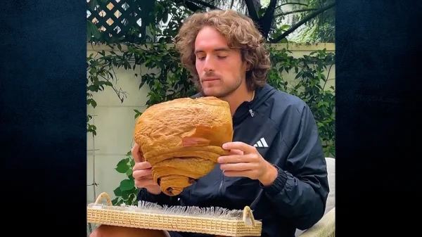 Στέφανος Τσιτσιπάς: Αυτό είναι  το … πρωϊνό του  πριν τους αγώνες του στο Roland Garros – Βίντεο