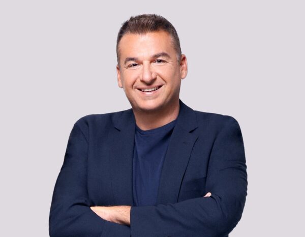 ΑΝΤ1:  Η επίσημη ανακοίνωση για την ανανέωση της συνεργασίας  με τον Γιώργο Λιάγκα