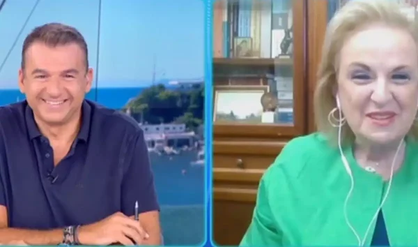 Ματίνα Παγώνη σε Γιώργο Λιάγκα: «Περάσατε ωραίο σαββατοκύριακο» -«Πήγα στον Πόρο, καλά πέρασα»