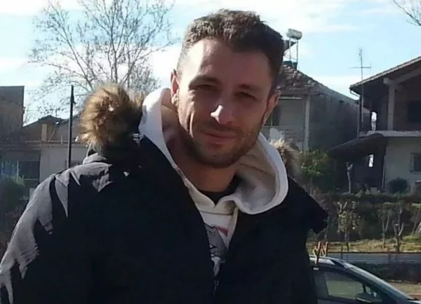 Χαλκίδα: «Ήπιαμε μαζί καφέ και μετά σκότωσε τη μητέρα μου» – Συγκλονίζει η κόρη της 63χρονης