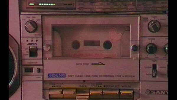 «400 κασέτες» – Η ταινία του προγράμματος «Μικροφίλμ» της ΕΡΤ στο Φεστιβάλ του Λοκάρνο