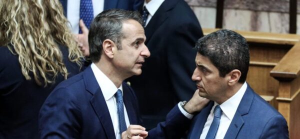 Λευτέρης Αυγενάκης: Διαγράφεται  από τη ΝΔ με εντολή Μητσοτάκη  μετά το επεισόδιο στο Ελ. Βενιζέλος – Δείτε το βίντεο