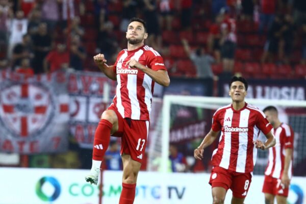 Ολυμπιακός – Athens Kallithea 2-1:  Ίδρωσε αλλά διπλασίασε τις νίκες του στη Super League