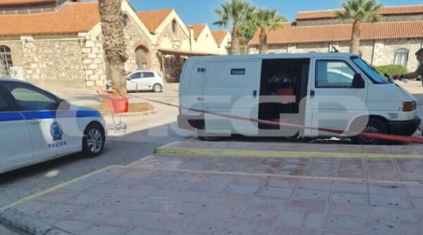 Λαύριο – Ληστεία στη χρηματαποστολή: Υπό την απειλή καλάσνικοφ άρπαξαν  15 σακκούλες με 1,5 εκατ. ευρώ – Βίντεο από τη διαφυγή – Που στρέφονται οι έρευνες