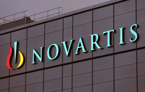 Υπόθεση Novartis: «Καμπάνες» στους πρώην προστατεύομενους μάρτυρες – Φυλάκιση 25 μηνών στον Δεστεμπασίδη και 33 στη Μαραγγέλη με τριετή αναστολή