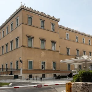 Συμβολικό κλείσιμο των Δήμων στις 16/12, ημέρα ψήφισης του προϋπολογισμού