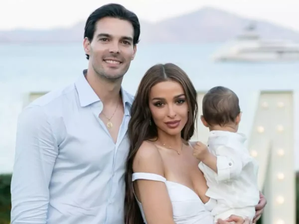 Ελένη Φουρέιρα: Ο γιος της, έμαθε να μετράει στα ελληνικά και στα ισπανικά – Δείτε το βίντεο