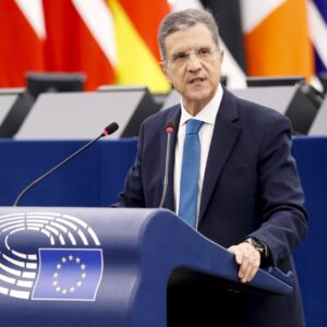 Κριστίν Λαγκάρτν σε Γ. Αυτιά: «Ναι σε στοχευμένα μέτρα με συγκεκριμένη διάρκεια για το ενεργειακό»
