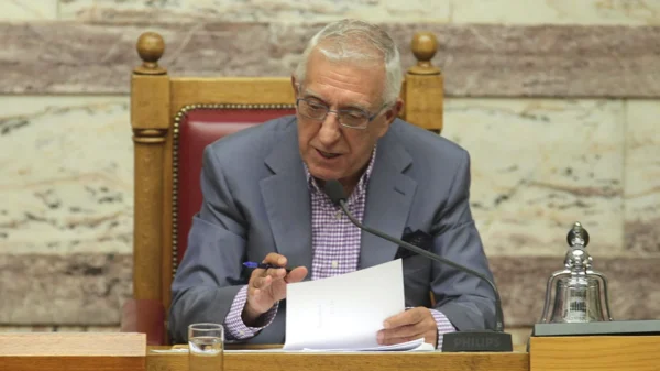 Νικήτας Κακλαμάνης: Εξελέγη πρόεδρος της Βουλής με 247 ψήφους – Οι πρώτες δηλώσεις – Βίντεο