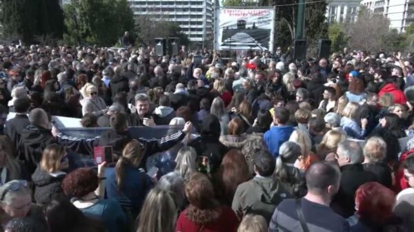 Τέμπη – Συλλαλητήρια: Η ΕΛ.ΑΣ απαγόρευσε την πτήση drones στην Αττική – Καταγγελία για «φίμωση» από φωτορεπόρτερ