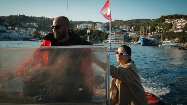 «Όπου Υπάρχει Ελλάδα»: Με την Ευλαμπία Ρέβη και τον Γιώργο Κουρδή – Ζωντανά από την Αλόννησο