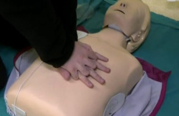 Κατερίνη: 16χρονη έκανε ΚΑΡΠΑ στον πατέρα της που υπέστη ανακοπή – O 47χρονος σώθηκε τελικά χάρη στο παιδί του