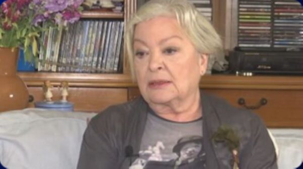 Τάνια Τσανακλίδου: «Νιώθω σαν να ξύπνησα μετά από κώμα και αντιμετωπίζω έναν κόσμο αλλόκοτο, βάρβαρο και ανοίκειο» (βίντεο)