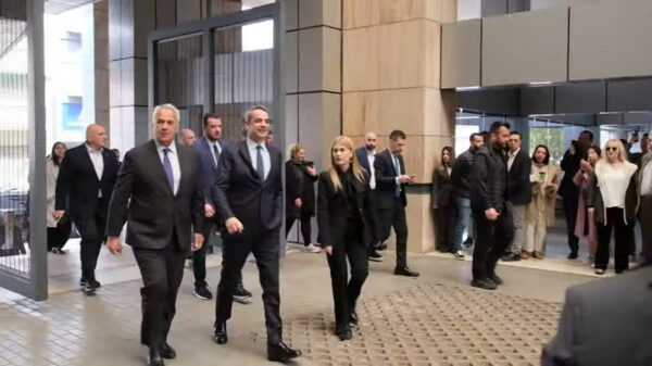 Μητσοτάκης: Αν κάποιος φτάσει και δικαιούται άσυλο τον υποδεχόμαστε, αν εισέλθει παράνομα θα επιστρέφει στη χώρα προέλευσης