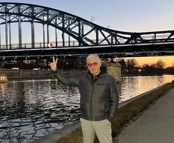 Τάσος Δούσης και οι «ΕΙΚΟΝΕΣ» ταξιδεύουν στην Κρακοβία –  Κυριακή στις 17:45 στο OPEN