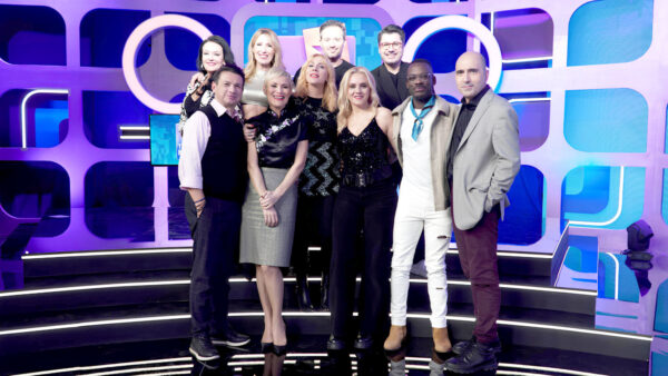 ΕΡΤ1: «Τα τετράγωνα των αστέρων» με τη Σμαράγδα Καρύδη – Ακόμα ένα απολαυστικό επεισόδιο με εκλεκτούς καλεσμένους και πολλές εκπλήξεις – Σάββατο 29.03.2025