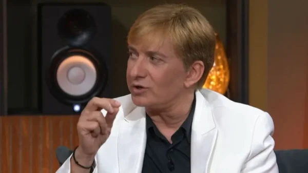 Μάκης Δελαπόρτας: Η άγνωστη ιστορία για τον Δημήτρη Παπαμιχαήλ και την ταινία «Η Αλίκη στο ναυτικό» – Βίντεο