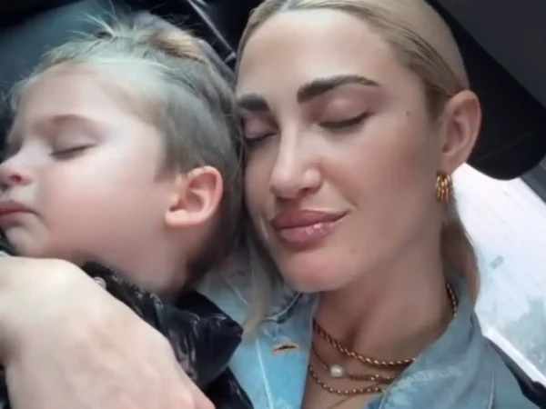 Ιωάννα Τούνη: «Θα μου λείψεις μωρό μου», ο αποχαιρετισμός στο γιό της