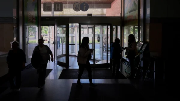 Ισπανία : Πέντε νεκροί από το μπλακ άουτ – Οι τρείς από την ίδια οικογένεια – Το Ανώτατο Δικαστήριο ερευνά ενδεχόμενο δολιοφθοράς