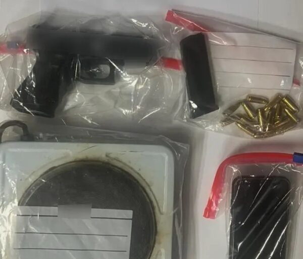 Φυλακές Κορυδαλλού: Κρατούμενοι σχεδίαζαν απόδραση με ομηρία – Βρέθηκαν όπλο και σφαίρες – 20 συλλήψεις (εικόνες)