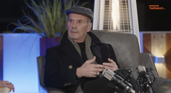 Πέτρος Κωστόπουλος: «Άλλαξα πορεία και έτσι παντρεύτηκα – Ήταν η καλύτερη πράξη που έκανα στη ζωή μου» (βίντεο)