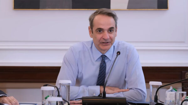 Κυριάκος Μητσοτάκης: Ύψιστη προτεραιότητα η ασφάλεια και η ποιότητα των τρένων – Περισσότερα εναέρια μέσα και πυροσβέστες στη μάχη των πυρκαγιών