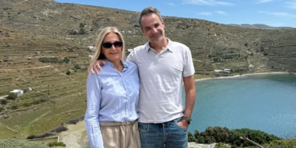 Κυριάκος Μητσοτάκης – Μαρέβα Γκραμπόφσκι: Οι ευχές για τα γενέθλια του γιού τους