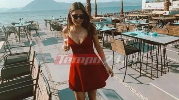 Θρήνος στη Ναύπακτο για την 27χρονη Μαρία: Έπεσε με το ΙΧ από γκρεμό στη θάλασσα – Πώς έγινε το τροχαίο (βίντεο)