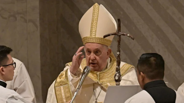 Παγκόσμια συγκίνηση για τον Πάπα «των φτωχών» – Το Κονκλάβιο, το τελετουργικό διαδοχής και η λίστα των πιθανών υποψηφίων