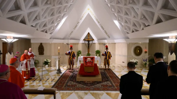 Πάπας Φραγκίσκος: Σε ανοιχτό φέρετρο το σκήνωμά του – Από αύριο το λαϊκό προσκύνημα – To Σάββατο η κηδεία του