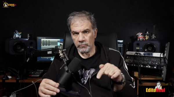 Δημήτρης Σταρόβας: «Σχεδόν δεν έχω φωνή, αλλά δεν μπορούσα να μην σας ευχηθώ για το Πάσχα»