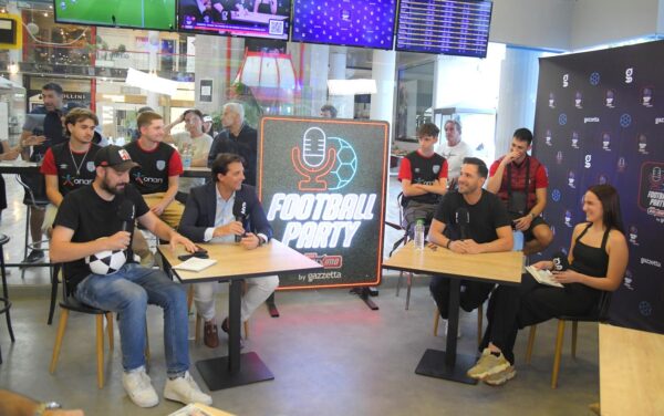 Pre-game show με Χάρη Κοπιτσή και Γιώργο Λιβάνη – Το ζεϊμπέκικο, ο Τζόρτζεβιτς και το… σεντόνι σε ένα μοναδικό Πάμε Στοίχημα Football Party by Gazzetta