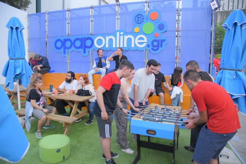 Ο κόσμος του Athens Street Food Festival μίλησε: Αυτό είναι το ιδανικό φαγητό για πρώτο ραντεβού (βίντεο)