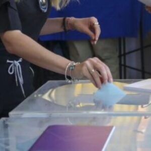 Δημοσκόπηση RealPolls: Οι ενεργειακές συμφωνίες ευνοούν τη ΝΔ – Τι λένε οι πολίτες για Σαμαρά και Τσίπρα