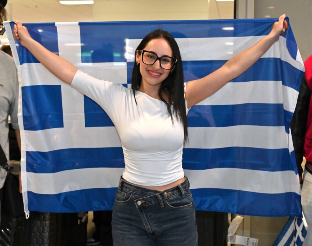 Η Klavdia και η ελληνική αποστολή επέστρεψαν στην Αθήνα – Φωτογραφίες & βίντεο