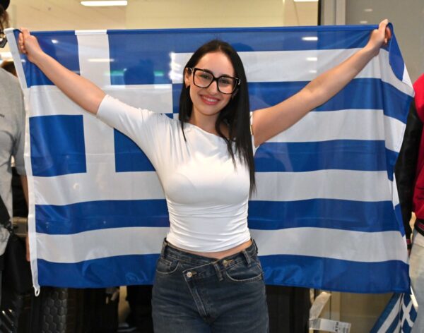 Η Klavdia και η ελληνική αποστολή επέστρεψαν στην Αθήνα  – Φωτογραφίες & βίντεο