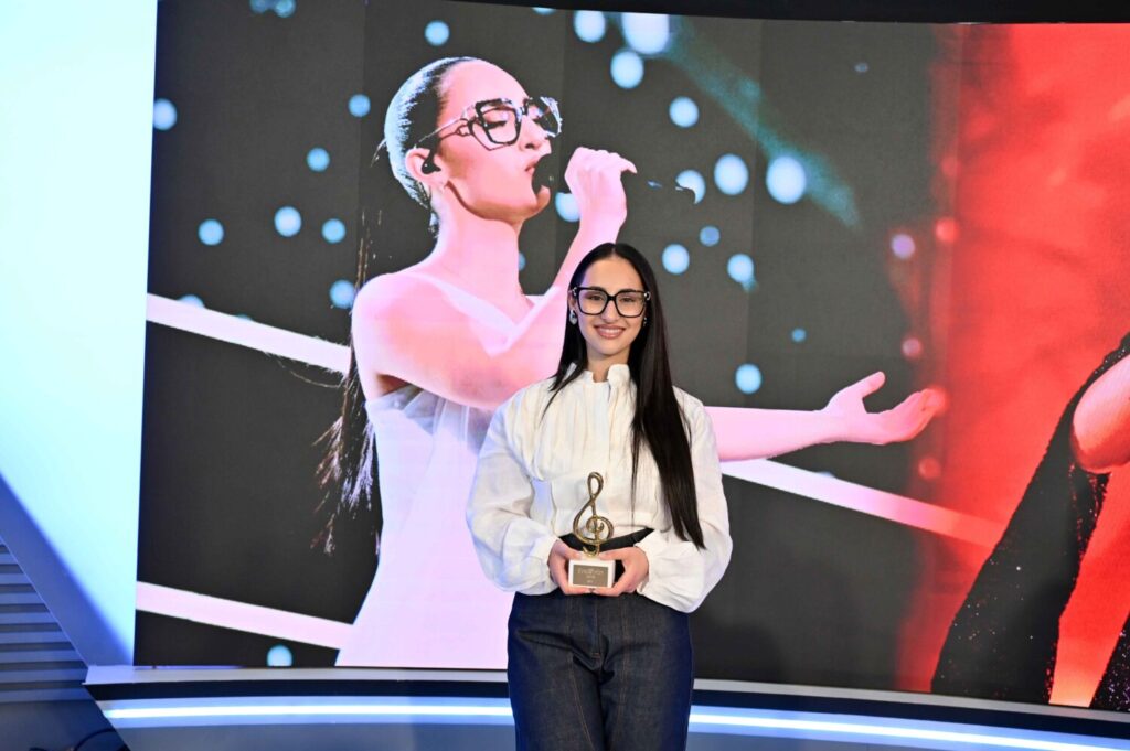 Eurovision 2025: Η ΕΡΤ βράβευσε την Κλαυδία και την ελληνική αποστολή για την κατάκτηση της 6ης θέσης – Φωτογραφίες
