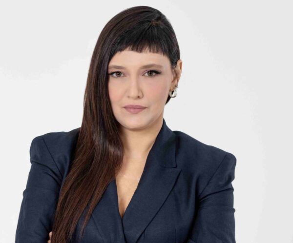 ACTION 24: Η Μαρίνα Καλογήρου και η Ντένια Στασινοπούλου απόψε στο «Καλύτερα Αργά» – Τρέϊλερ