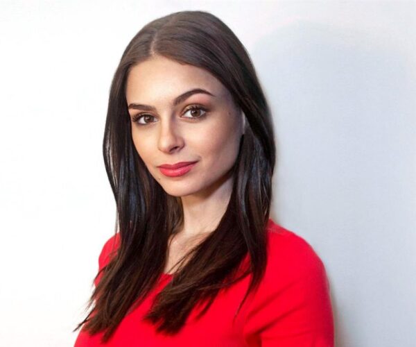 Η Ελίζαμπεθ Πίπκο: Η στενή συνεργάτιδα του Ντόναλντ Τράμπ στο δυναμικό του Ομίλου Antenna