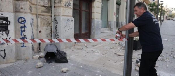 Κρήτη: Βίντεο από τη στιγμή του σεισμού των 6,1 Ρίχτερ – Ζημιές σε κτίρια από τη δόνηση και κατολισθήσεις – Τι λένε οι σεισμολόγοι (βίντεο)