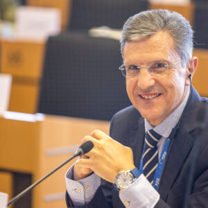 Επίτροπος ΕΕ σε Γ.Αυτιά: «Εντός 12 εβδομάδων  αποζημιώσεις στο 95% από φυσικές καταστροφές