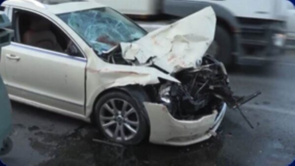 Τροχαίο στη Λεωφόρο Ποσειδώνος: Ταξί έπεσε σε απορριμματοφόρο –Νεκρή η 65χρονη δημοτική υπάλληλος – «Έτρεχε και έπεσε πάνω μας», λέει συνάδελφος της