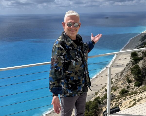 Ο Τάσος Δούσης και οι «ΕΙΚΟΝΕΣ» ταξιδεύουν στη Λευκάδα – Κυριακή στις 17:45 στο OPEN