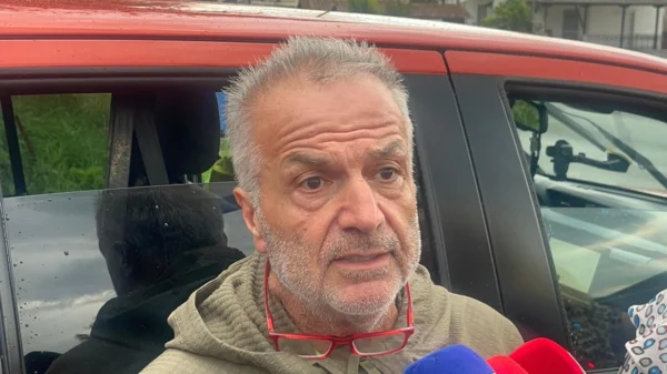 Δράμα: «Η αρκούδα τον έσπρωξε στο γκρεμό και δεν θυμάμαι τι έγινε, έχω κενό μνήμης» λέει ο δεύτερος ορειβάτης που σώθηκε και περιγράφει την επίθεση (βίντεο)