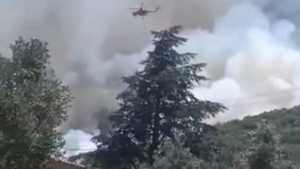 Φωτιά στο Γραμματικό: Ήχησε το 112 για εκκένωση από Άνω Σούλι και Μαραθώνα – Ενισχύονται τα εναέρια μέσα