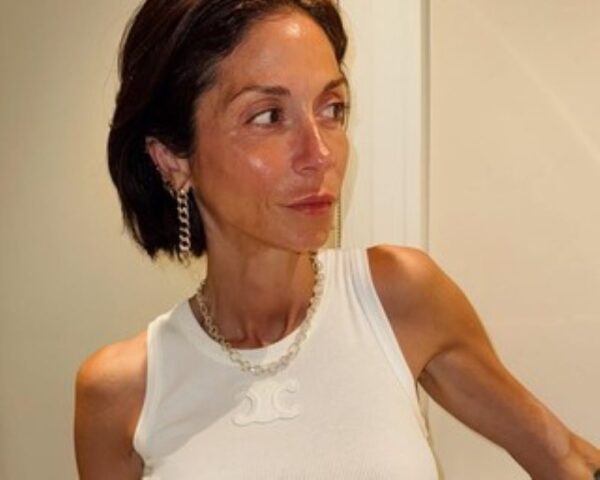 Σοφία Καρβέλα: «Πριν έναν μήνα ένιωσα έναν μικρό όγκο, φοβήθηκα»…