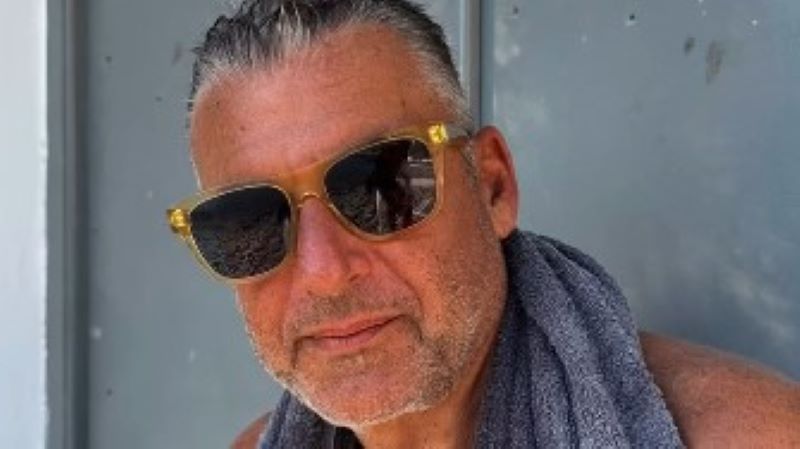 Γιώργος Λιάγκας: Αποκλεισμένος στην Τήνο λόγω ανέμων – «Μήπως βιαστήκατε εκεί στο υπουργείο;»
