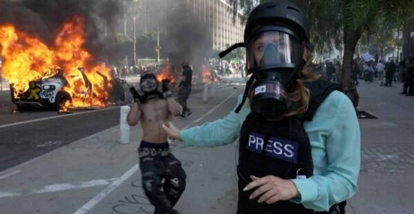 Χάος τους δρόμους του Λος Άντζελες – Σε δράση η Εθνοφρουρά, σφοδρή αντιπαράθεση Τραμπ –κυβερνήτη – Τι επιδιώκει ο Αμερικανός πρόεδρος